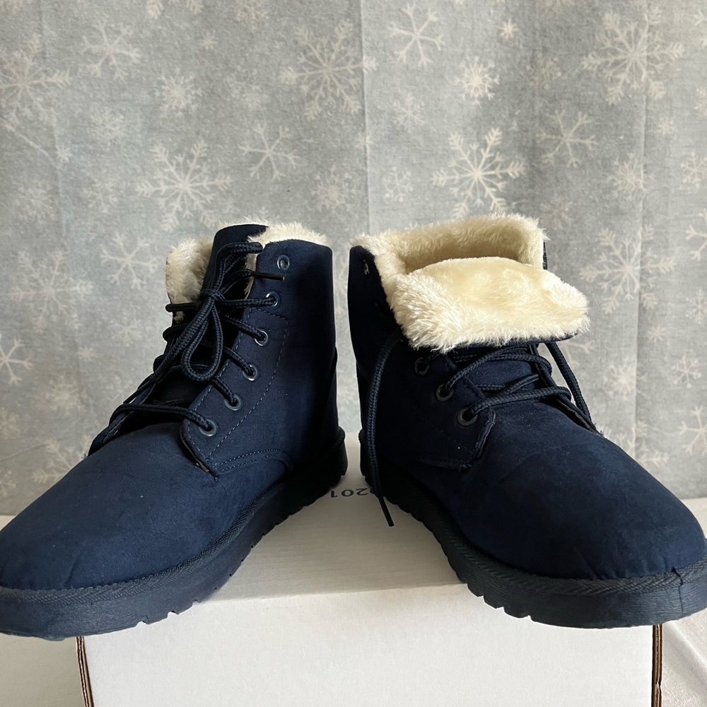 Sport Fashion Short Blue Suede and Faux Shearling Lined Women’s Boots